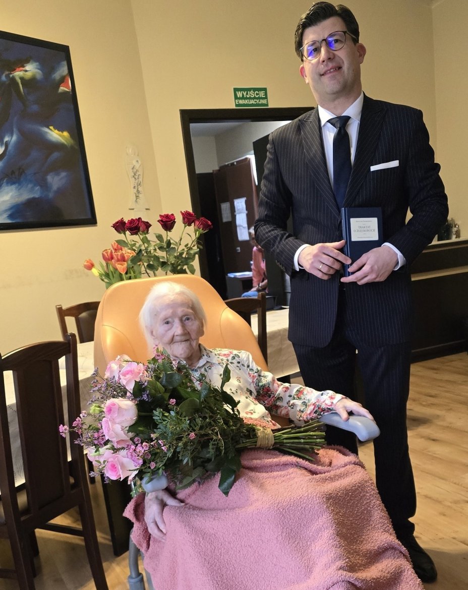 Prof. Paluszyńska-Daszkiewicz skończyła 100 lat