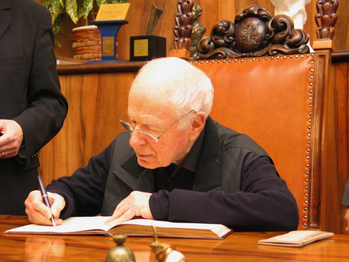 Peter Brook doktorem honoris causa UAM