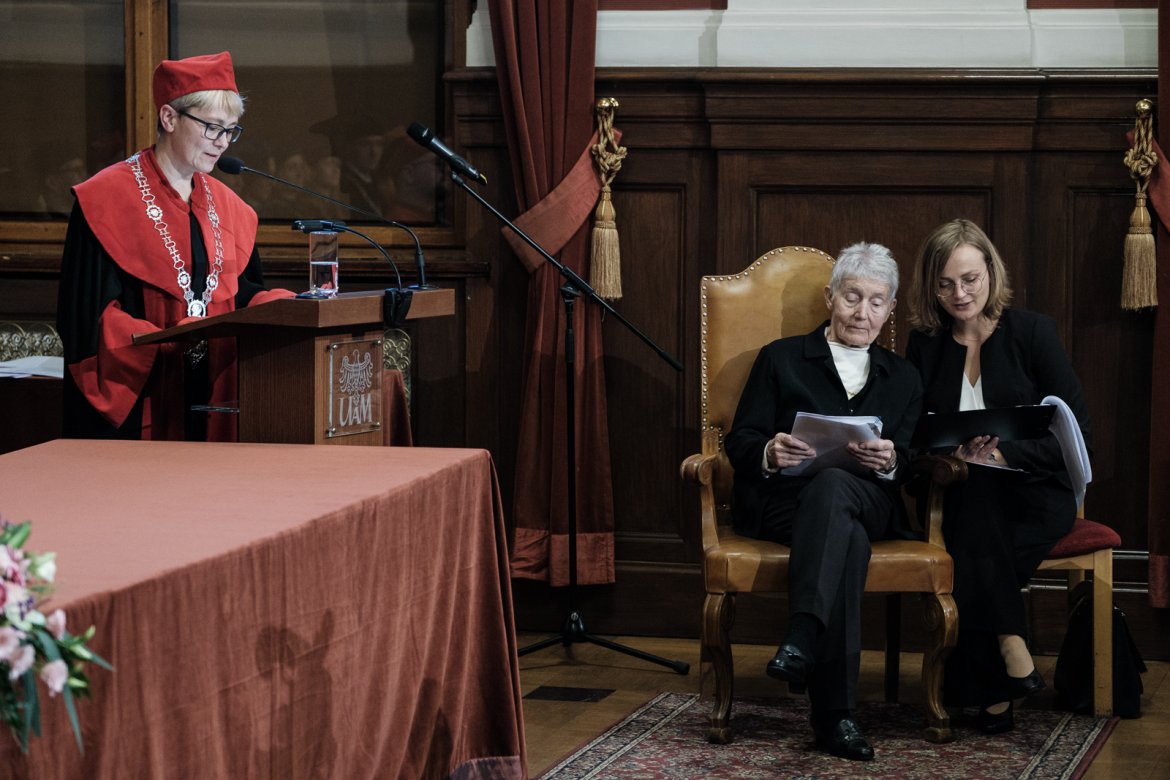 Wnuczka Marii Curie - prof. Hélène Langevin-Joliot odebrała dyplom honorowy podczas uroczystości w Auli Lubrańskiego, fot. Adrian Wykrota
