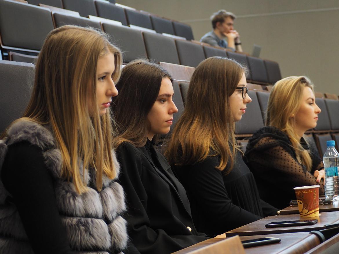 współćzesne problemy ochrony praw człowieka