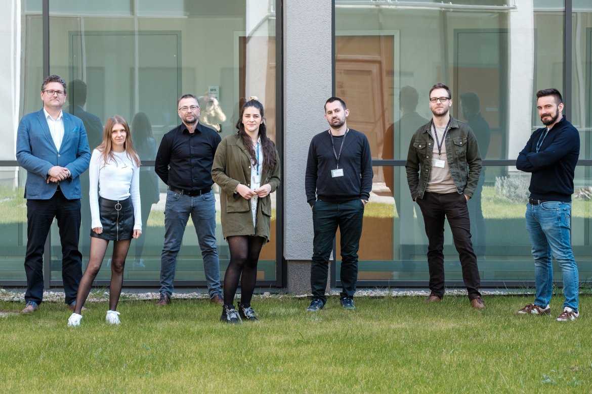 Prof. Jakub Rybka z zespołem