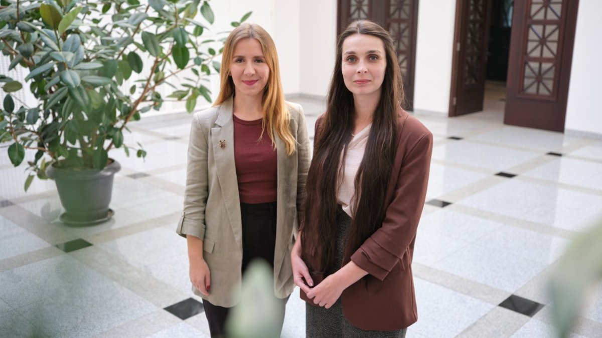 Agata Pietrzykowska – kierowniczka Poradni Rozwoju i Wsparcia Psychicznego UAM i  Agata Kaźmierska 