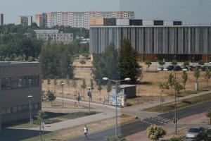 Kampus Morasko. Widok na Wydział Historyczny