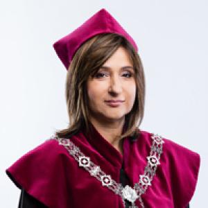 prof. Beata Mikołajczyk