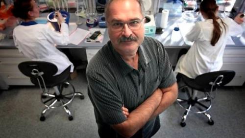 Prof. dr hab. Artur Jarmołowski