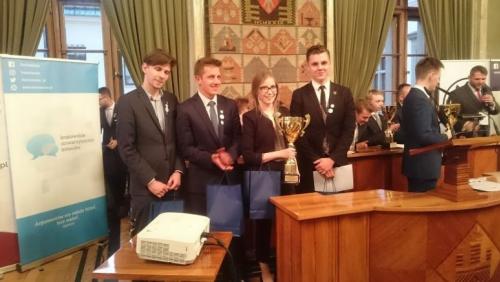 Studenci UAM na podium Akademickich Mistrzostw Polskich Debat Oksfordzkich