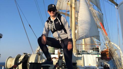 Luiza Nadstazik na pokładzie "Daru Młodzieży"