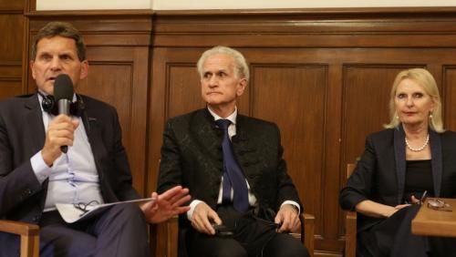 Dyskusja z udziałem doktorów honoris causa w Sali Lubrańskiego fot. Ewa Konarzewska-Michalak