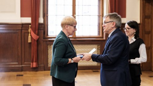 Medale Stulecia UP dla zasłużonych Fot. Adrian Wykrota