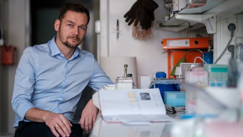 Prof. UAM Piotr Ziółkowski