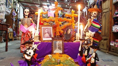 Ołtarz w sklepie z rękodziełem, Patzcuaro. Fot. I. Kasperska