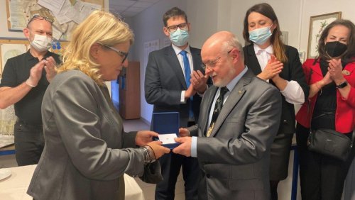 Prof. Tomasz Goslar. Medal Homini Vere Academico Fot. PPNT