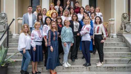 Uczestnicy letniej szkoły w Dębinie