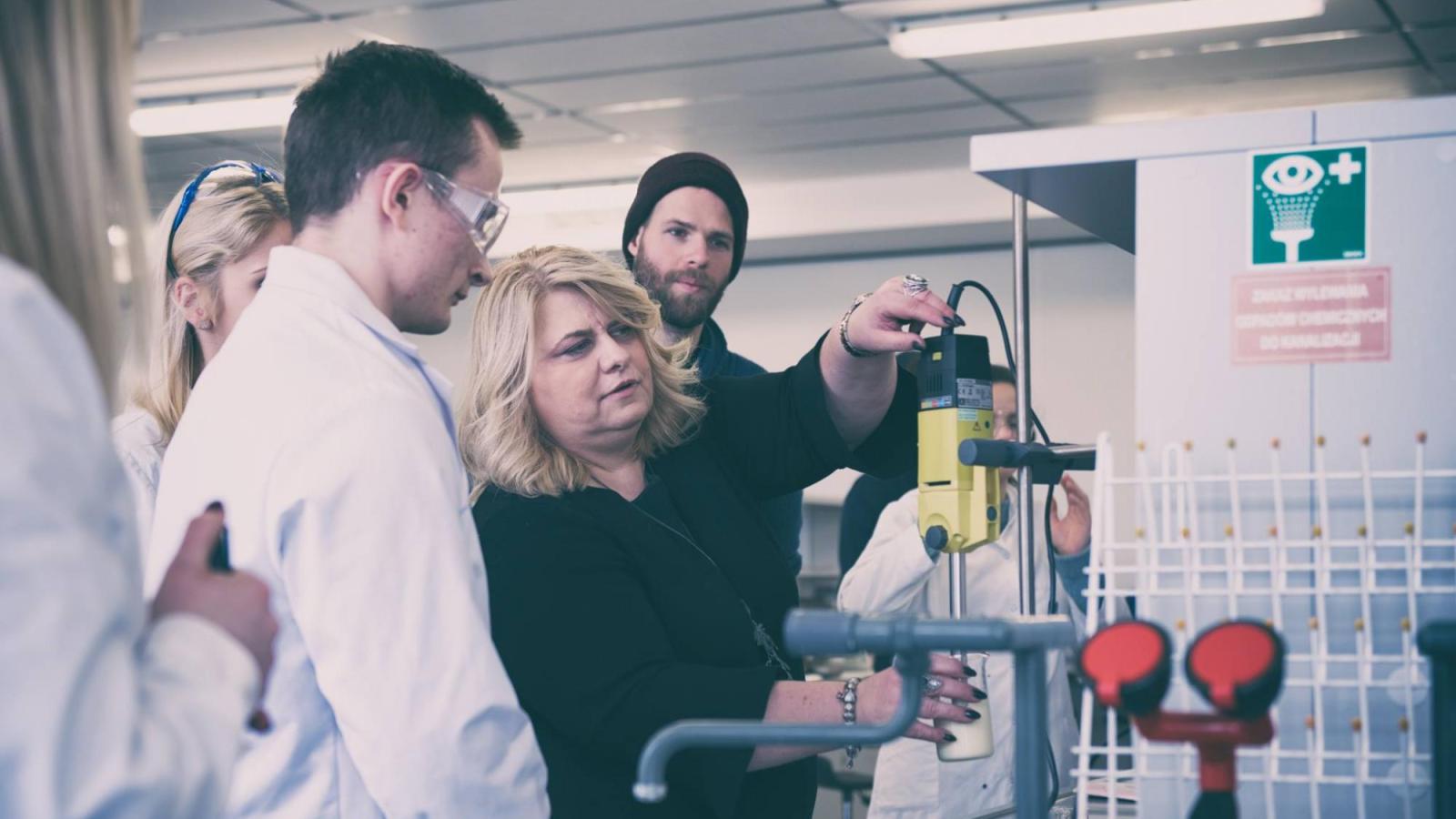 Sesja filmowa na Wydziale Chemii