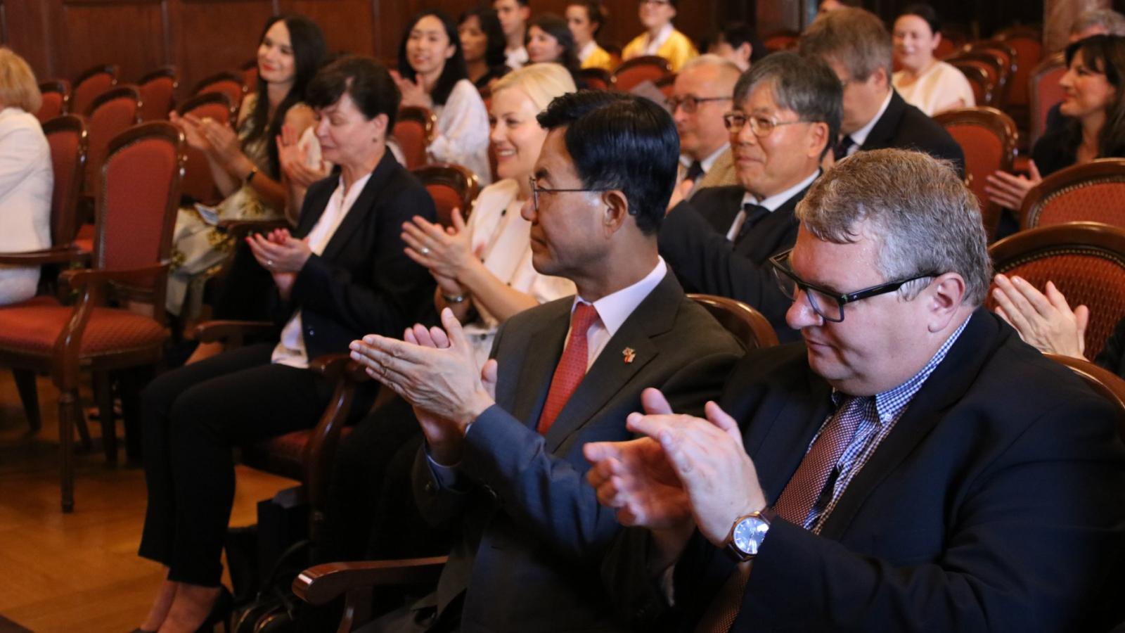 15 lecie Filologii koreańskiej