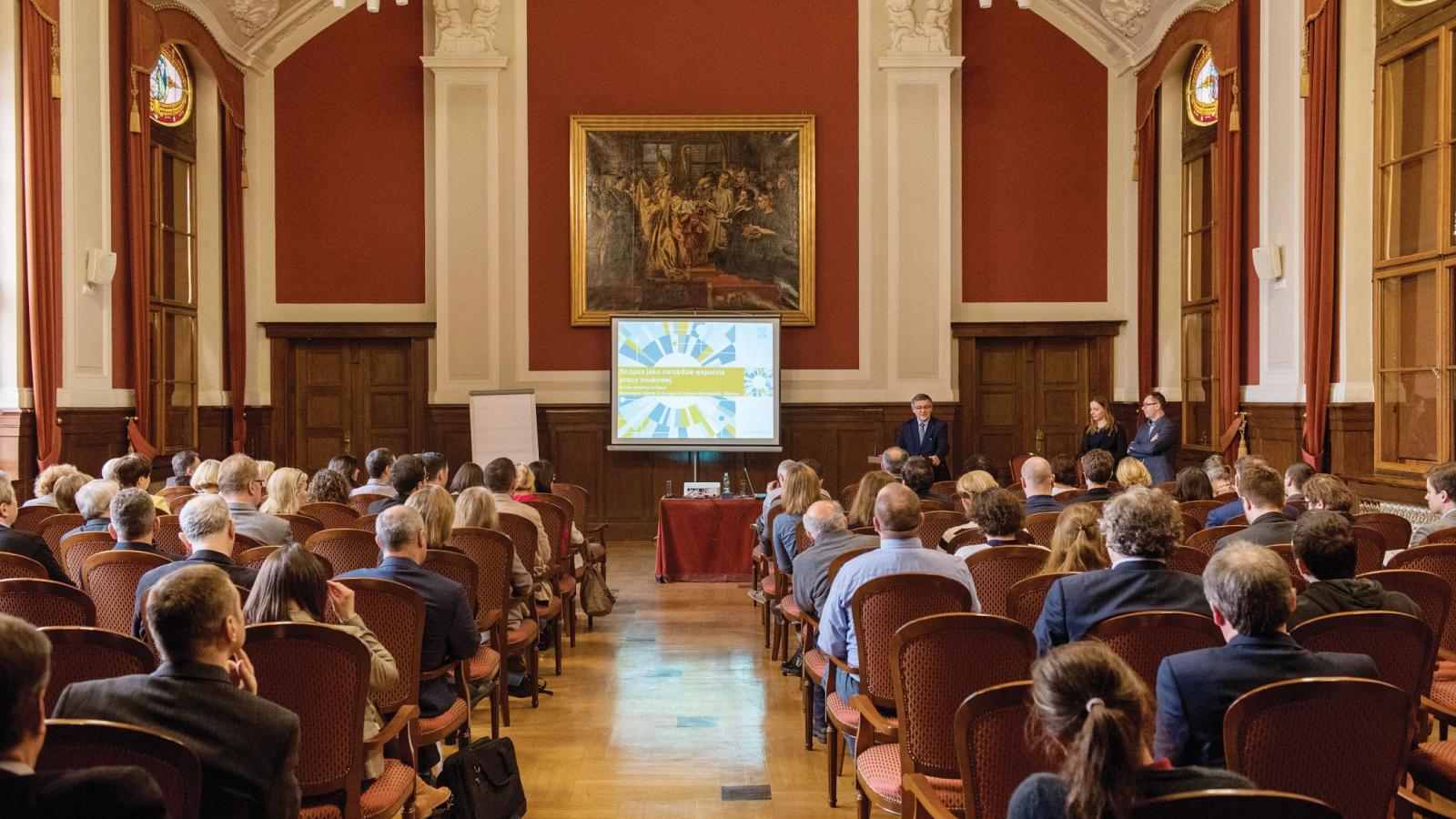 Dlaczego warto badać losy absolwentów? 