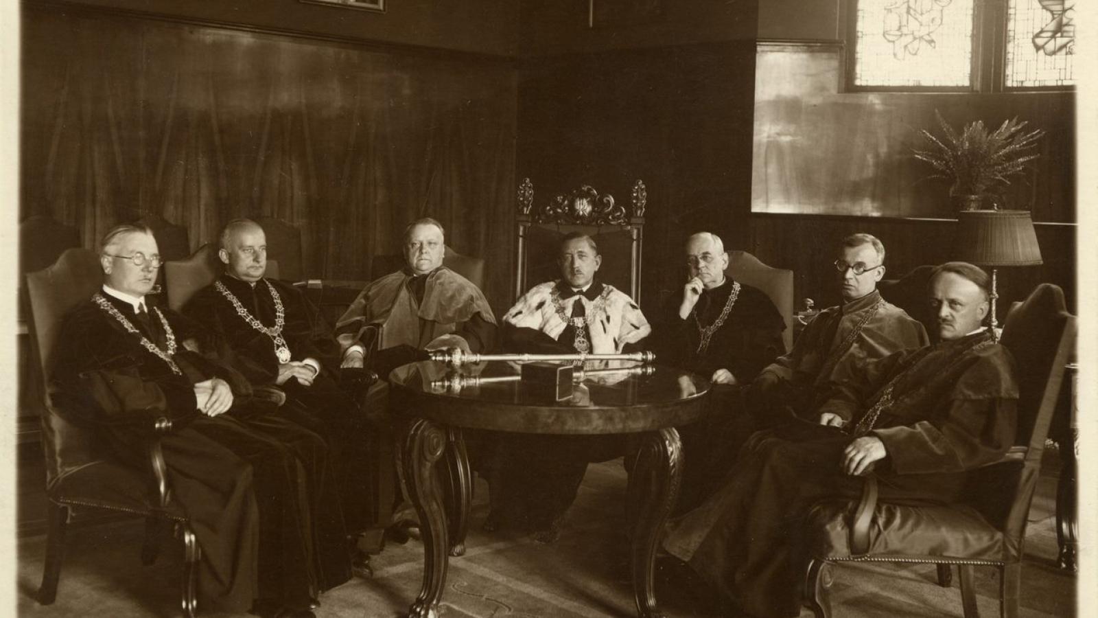 Ze zbiorów Archiwum UAM, sygn. AUAM XIX; 2 - SENAT AKADEMICKI W ROKU 1934-35