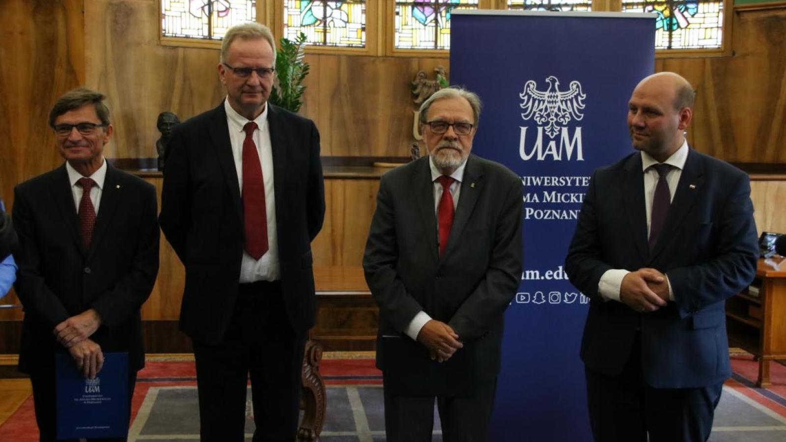 O PIAA na konferencji prasowej, fot. Przemysław Stanula