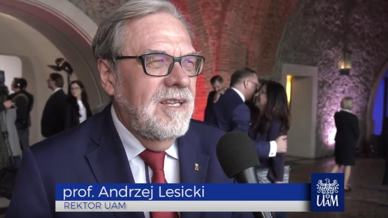 Rektor Andrzej Lesicki