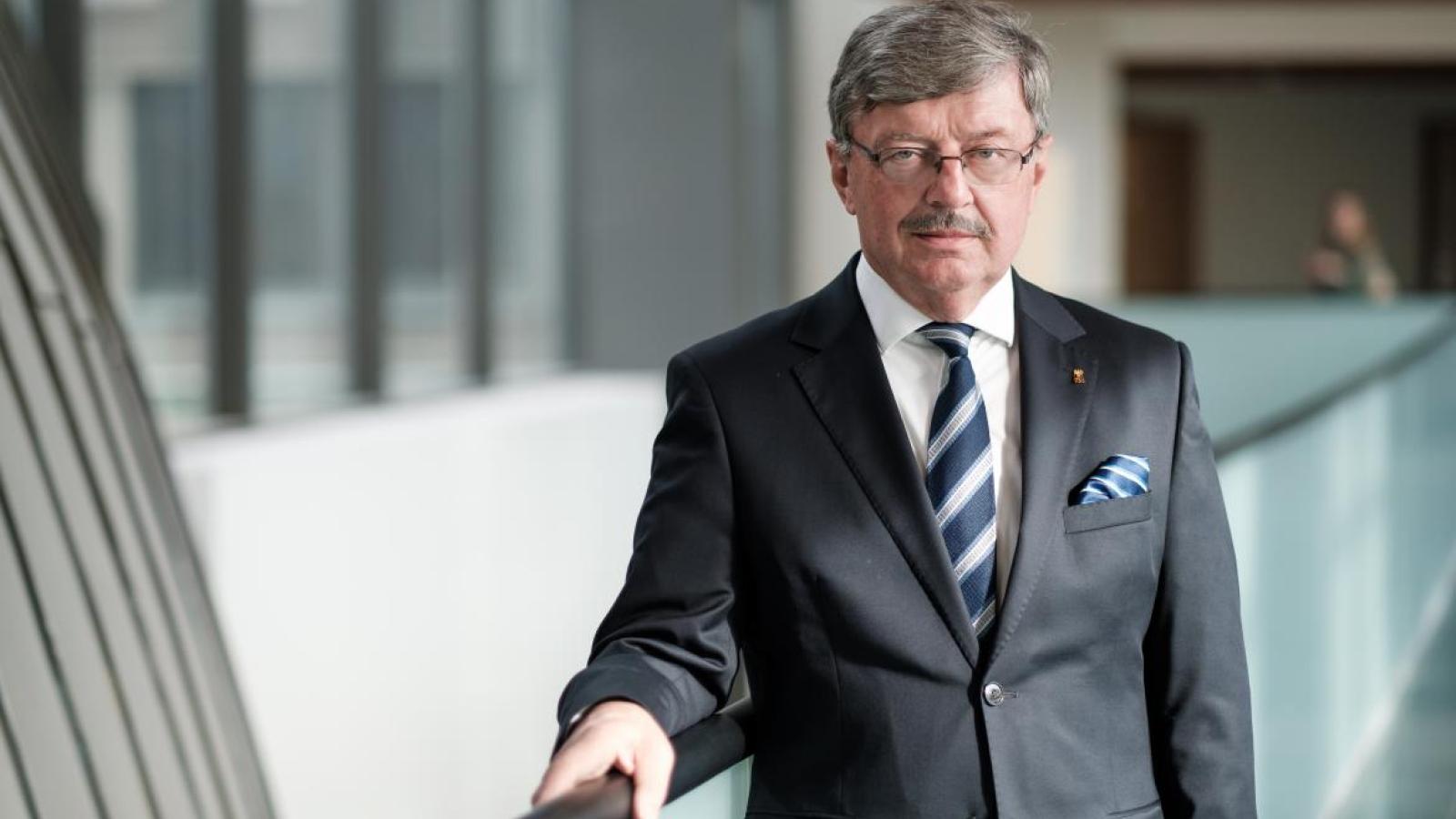 Prof. Roman Budzinowski