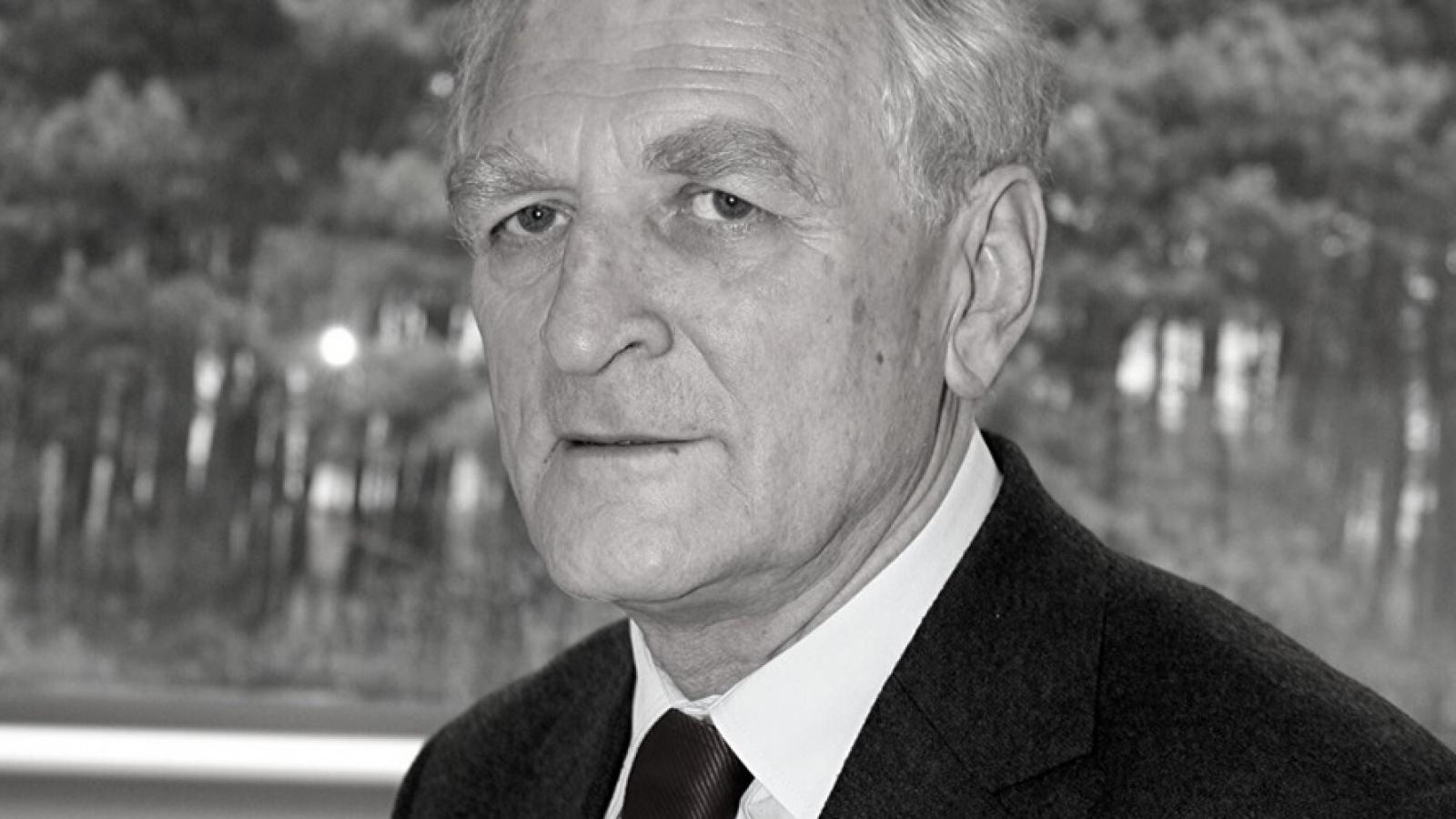 prof. Stanisław Lorenc
