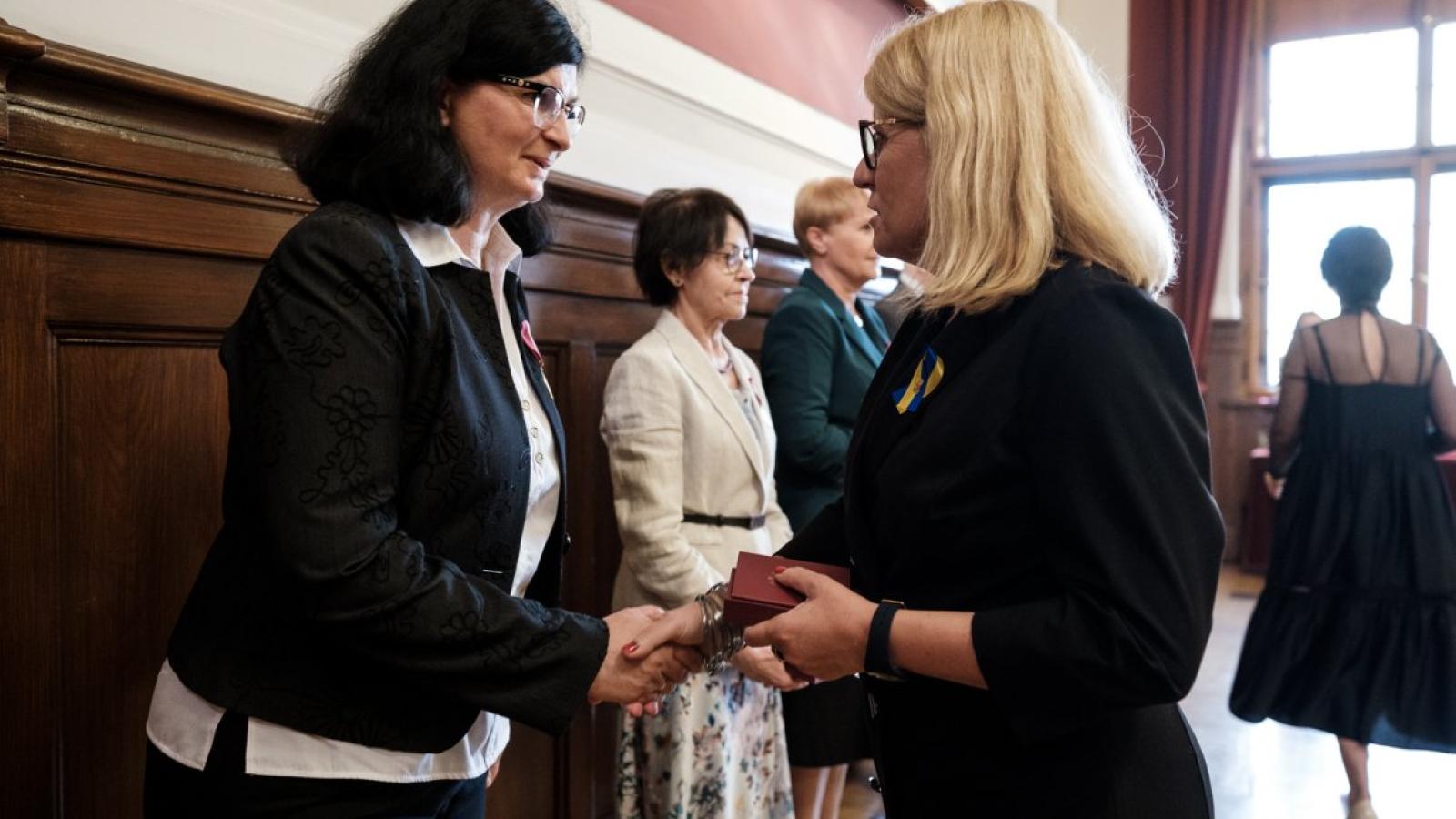 Medale za Długoletnią Służbę fot. Adrian Wykrota