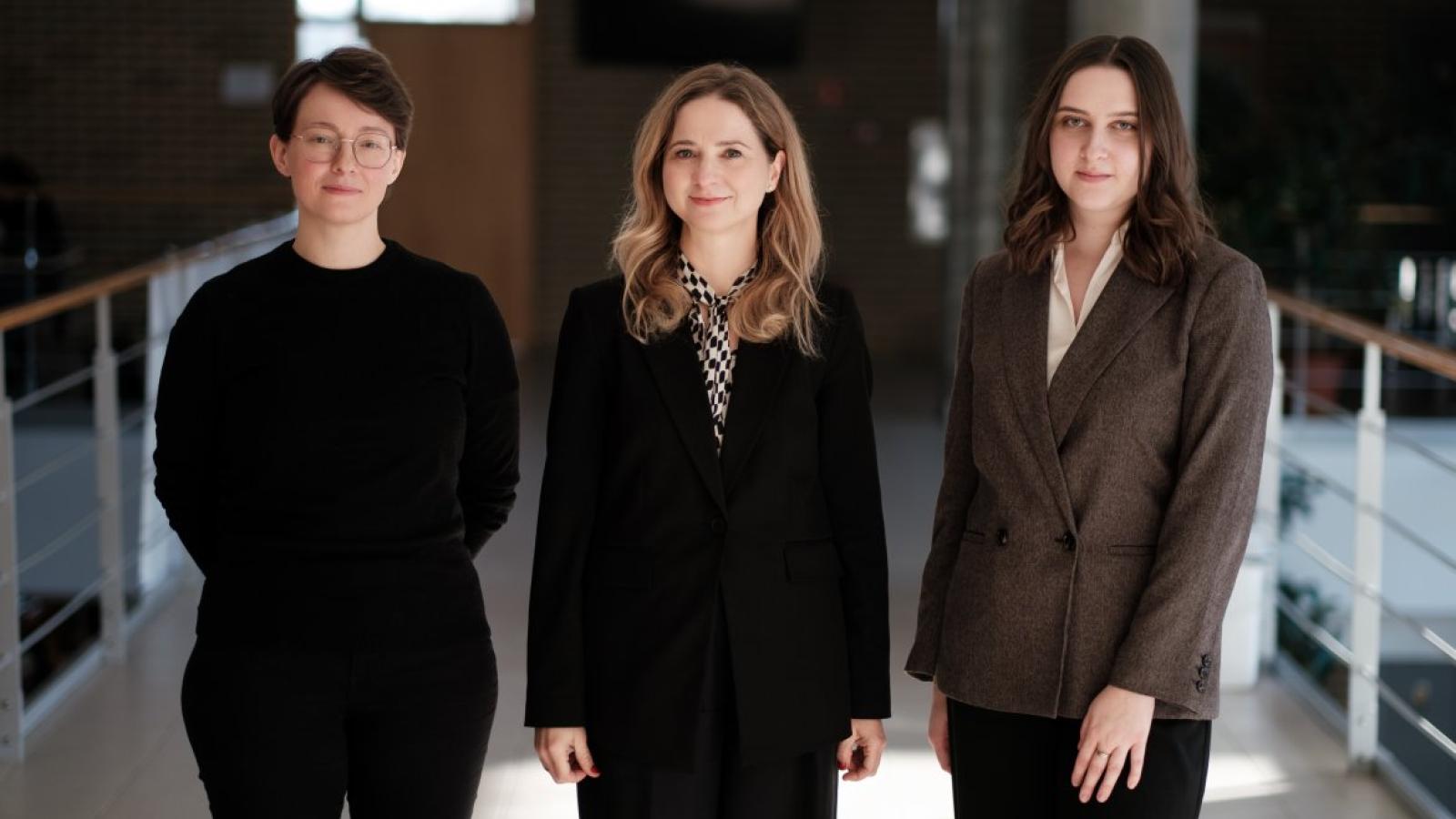 Magni Szymaniak-Arnesen, prof. UAM Paulina Pospieszna,Weronika Kędzia , fot. A. Wykrota