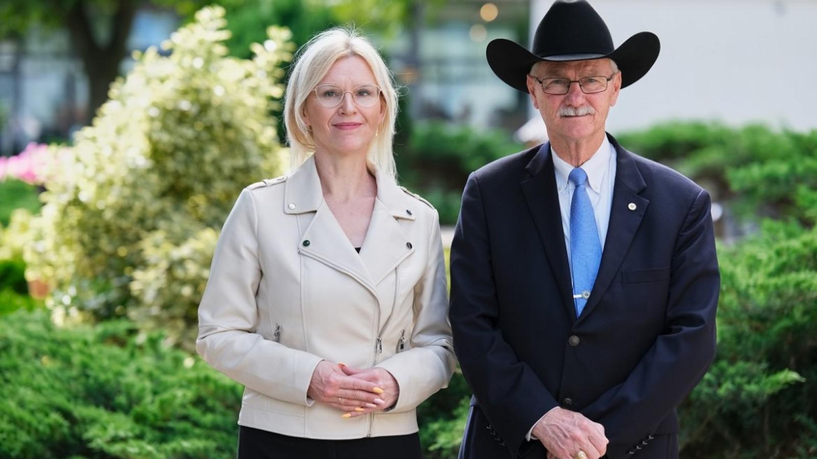 Prof. UAM Katarzyna Klessa i prof. Jim Mazurkiewicz, fot. Władysław Gardasz