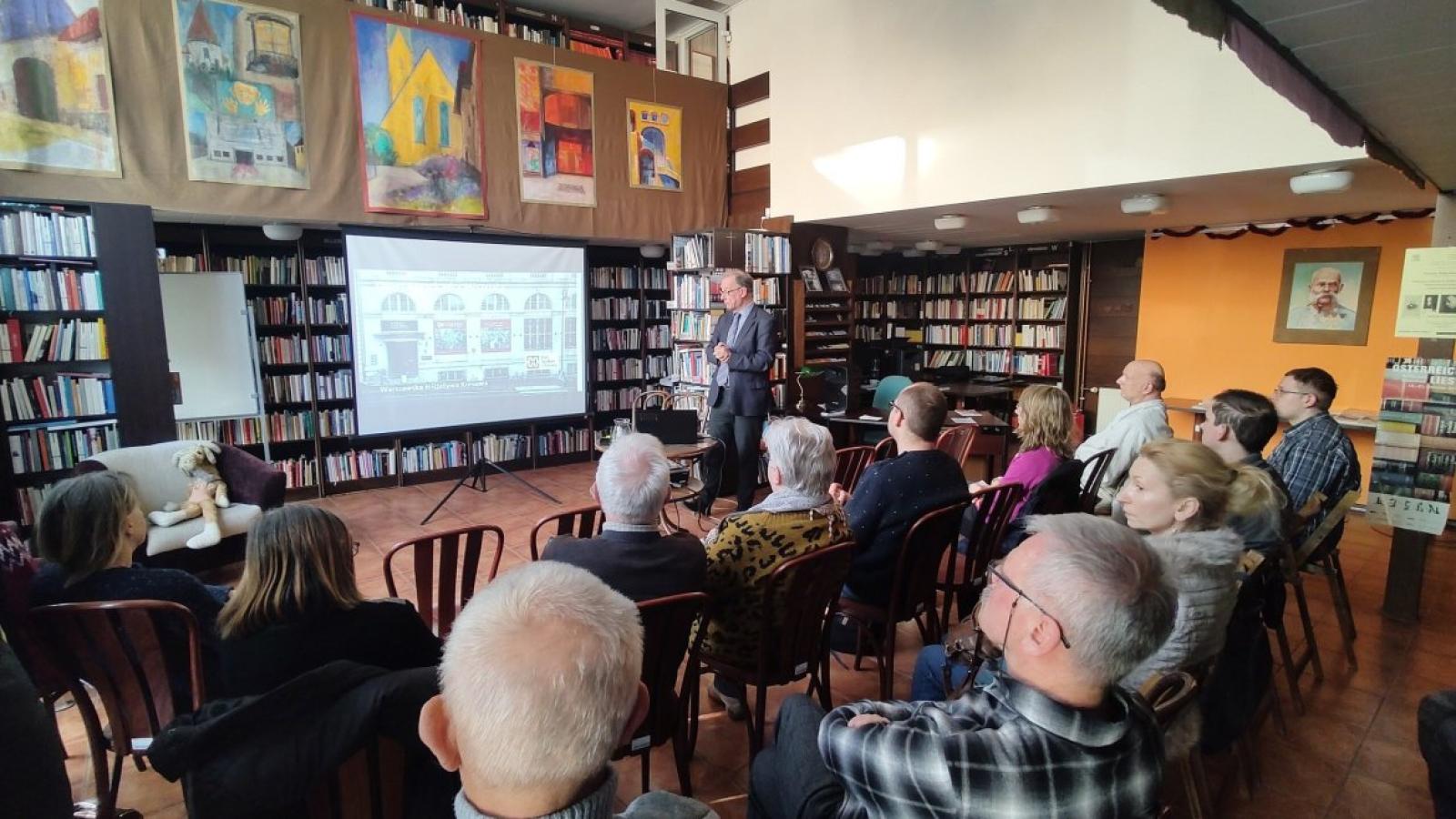 Ośrodek Kultury Austriackiej świętuje 35 lat. Na zdjęciu Tomasz Kuba Kozłowski, fot. A. Szewczuk