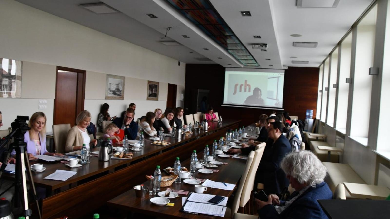 Seminarium o edukacji obywatelskiej i demokracji wielokulturowej 