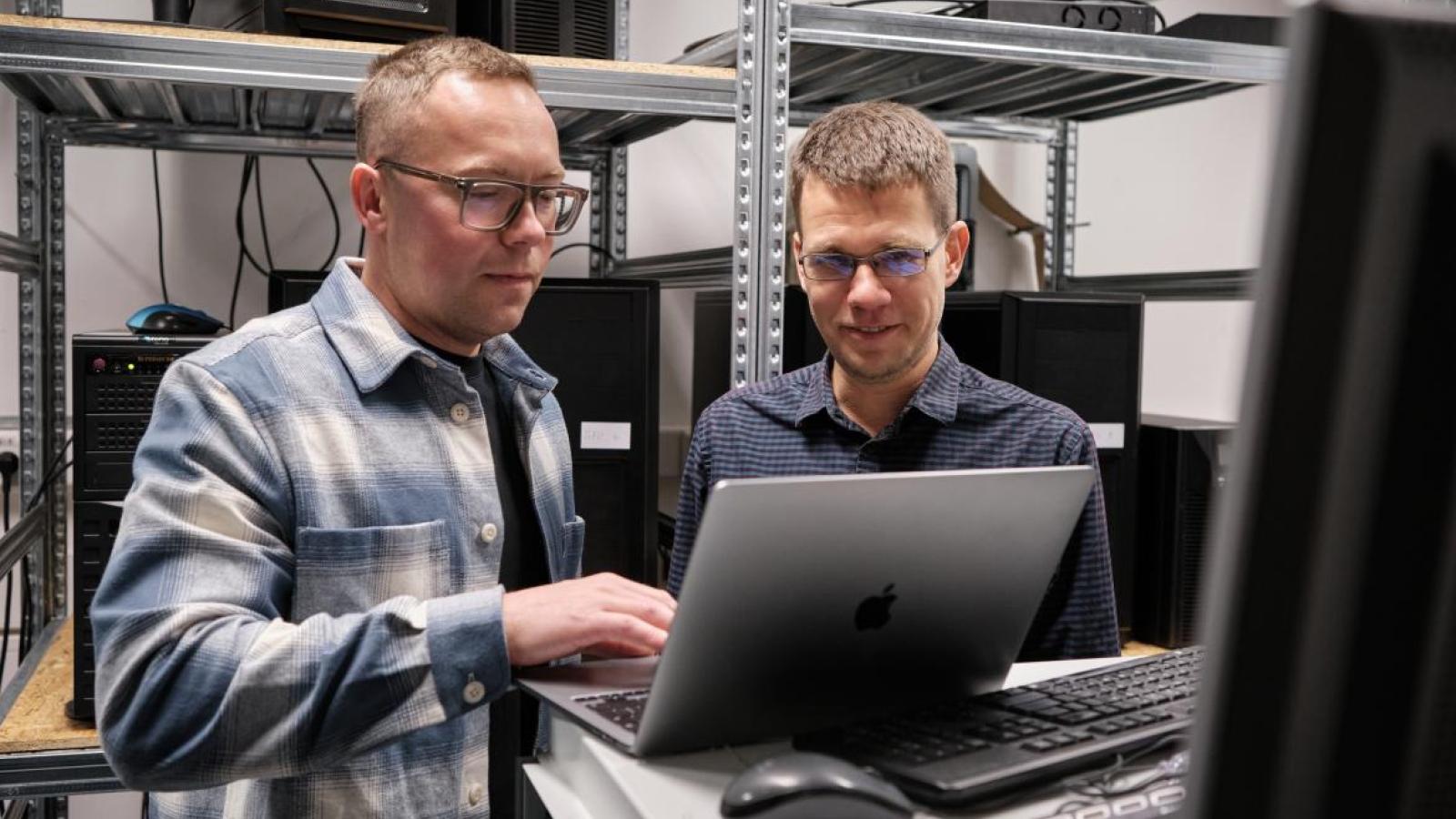 Profesorowie: Andrzej Zieleziński i Jakub Barylski Fot. Władysław  Gardasz