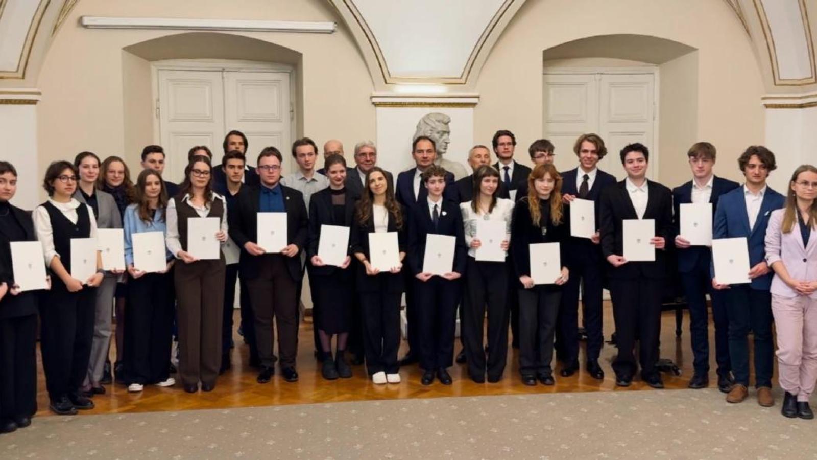 17 studentów UAM ze Stypendium Miasta Poznania, fot. Agata Kotowska