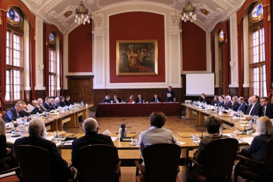 Komitet Obchodzów 100-lecia UAM