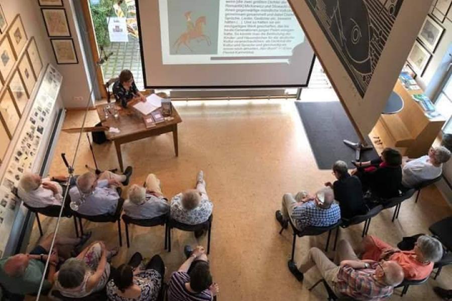 Wykład prof. Elizy Pieciul-Karmińskiej w Straży Baśniowej w Kassel