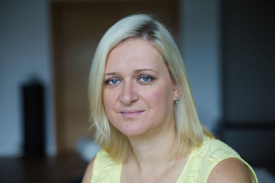 dr Anna Przekoracka Krawczyk