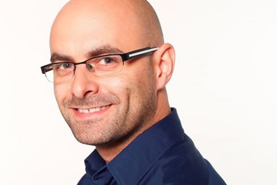 prof. UAM dr hab. Artur R. Stefankiewicz