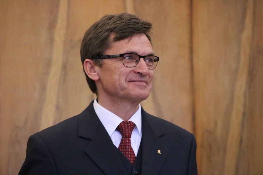 prof. dr hab. Janusz Czebreszuk