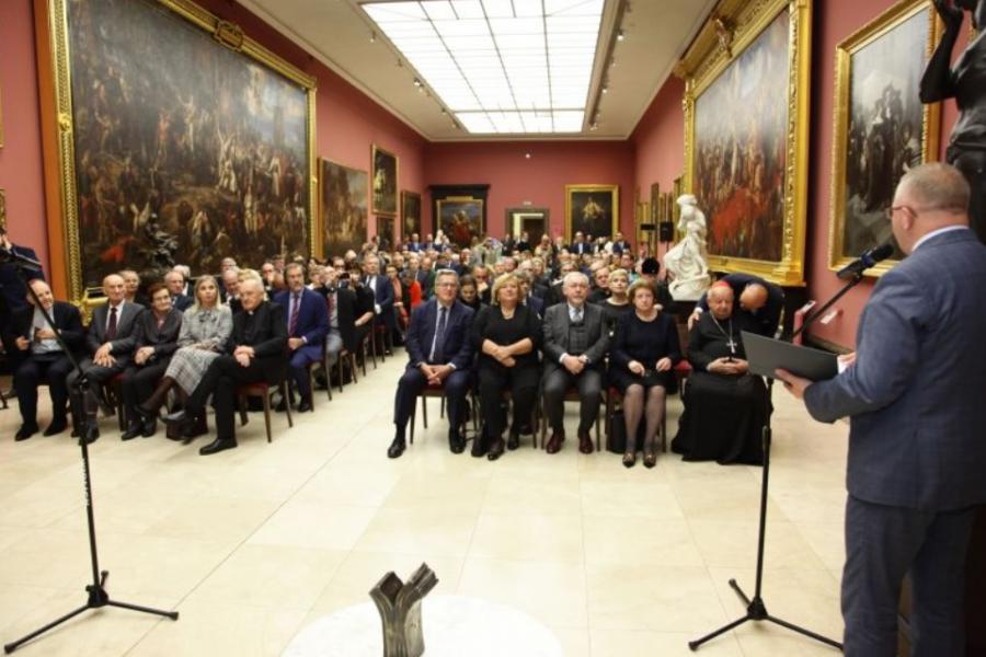 "In veritate" otrzymała prof. UAM dr hab. Hanna Suchocka