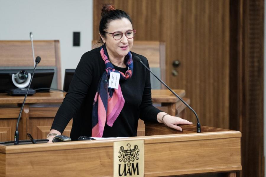 Prof. UAM dr hab. Beata Mikołajczyk