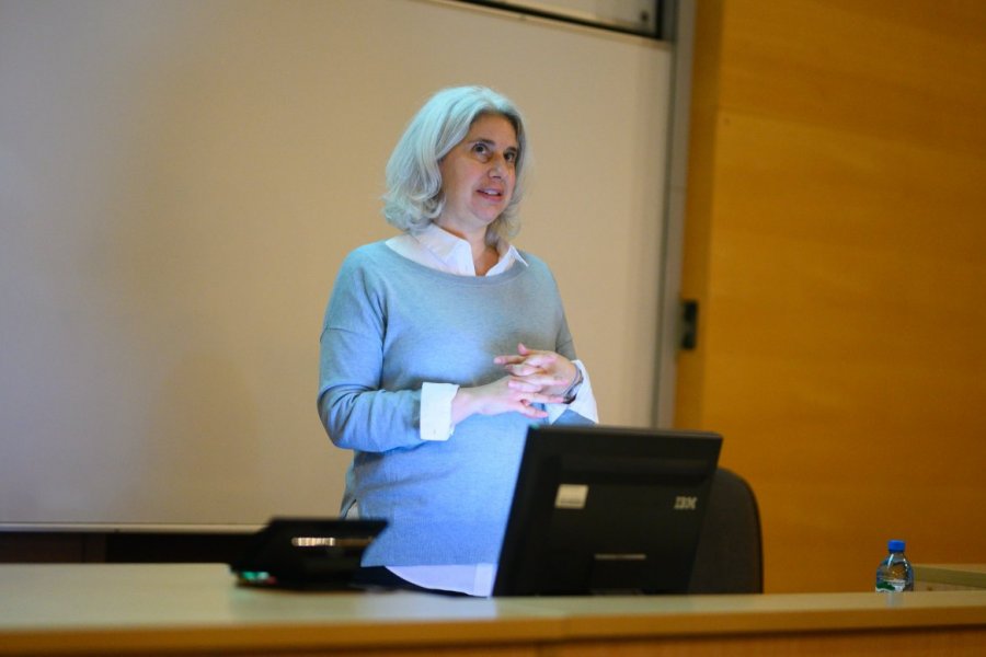 prof. Alesia Zuccala