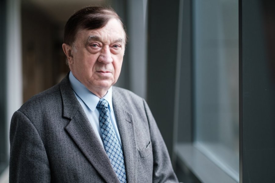 prof. Bogdan Marciniec