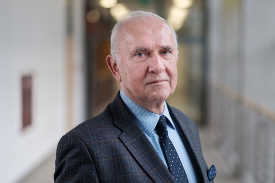 prof. Henryk Koroniak Fot. Adrian Wykrota