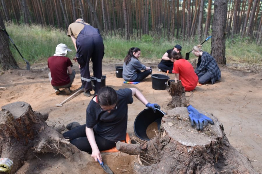 Prof. Andrzej Michałowski kontynuuje wykopaliska w Mirosławiu