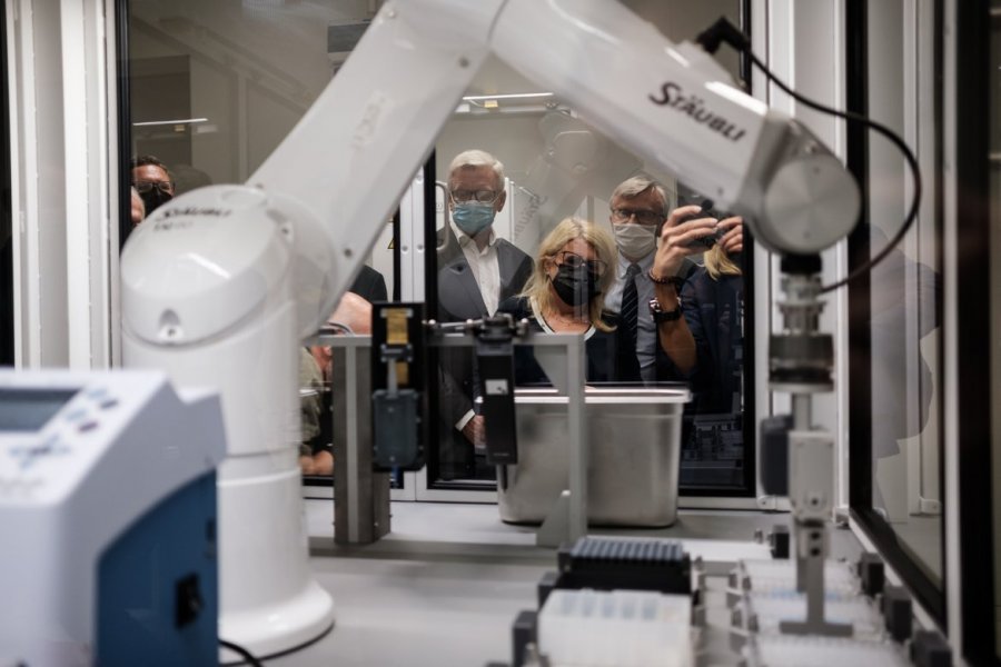 Pierwszy robot w historii UAM już działa. Fot. Adrian Wykrota