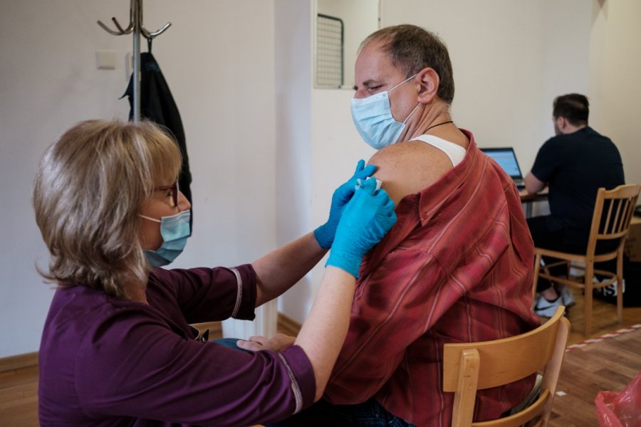 Szczepienia na UAM Fot. Adrian Wykrota