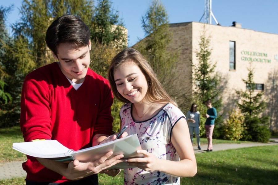 Weź udział w badaniu relacji pomiędzy pandemią a doświadczaniem i organizacją czasu przez osoby studiujące