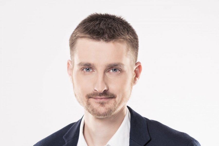 Dr Maciej Szlinder