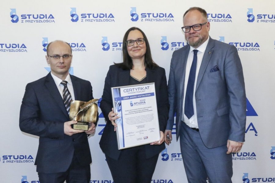 Analiza i przetwarzanie danych z certyfikatami