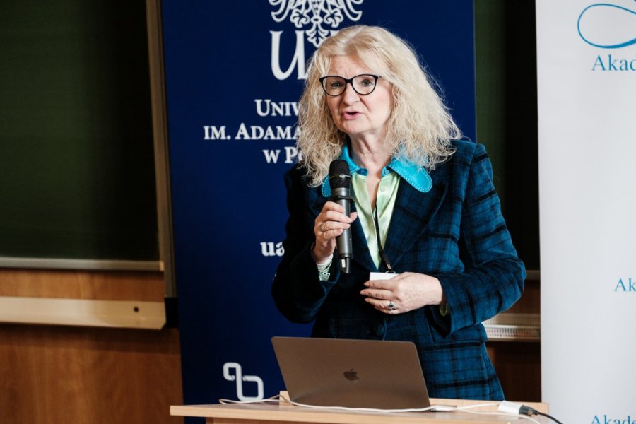 Zostań badaczką! Kobiety w nauce 2022. Na zdjęciu prof. Katarzyna Dziubalska-Kołaczyk, fot. Adrian Wykrota