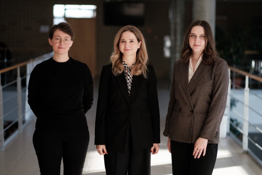 Magni Szymaniak-Arnesen, prof. UAM Paulina Pospieszna,Weronika Kędzia , fot. A. Wykrota